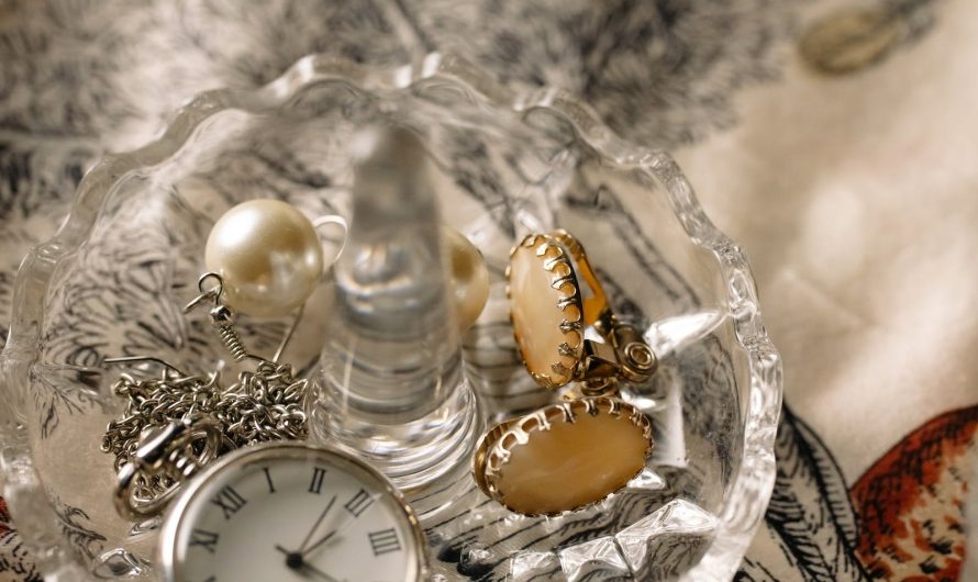 Comment nettoyer et entretenir vos bijoux pour les garder en bon état ?