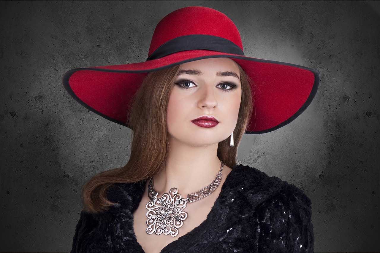 découvrez notre collection exclusive de bijoux rares, alliant élégance et unicité. offrez-vous une pièce qui raconte une histoire et met en valeur votre individualité grâce à des créations artisanales et précieuses, parfaites pour toute occasion.